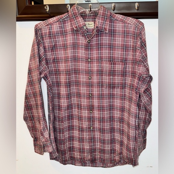 L.L. BEAN Men's Long Sleeve Faded Red Plaid Button Down Shirt Medium - Picture 1 of 7